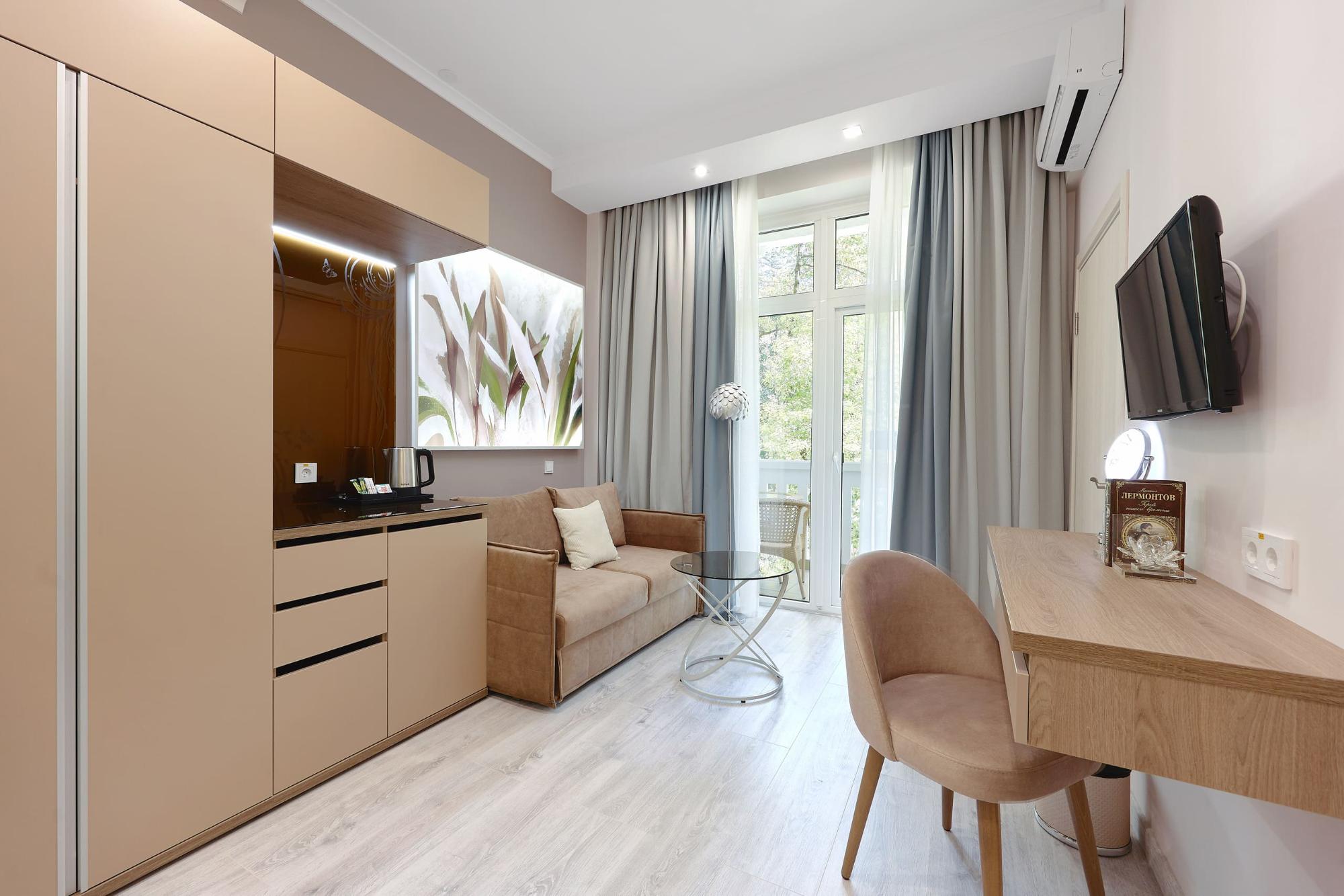 room-img