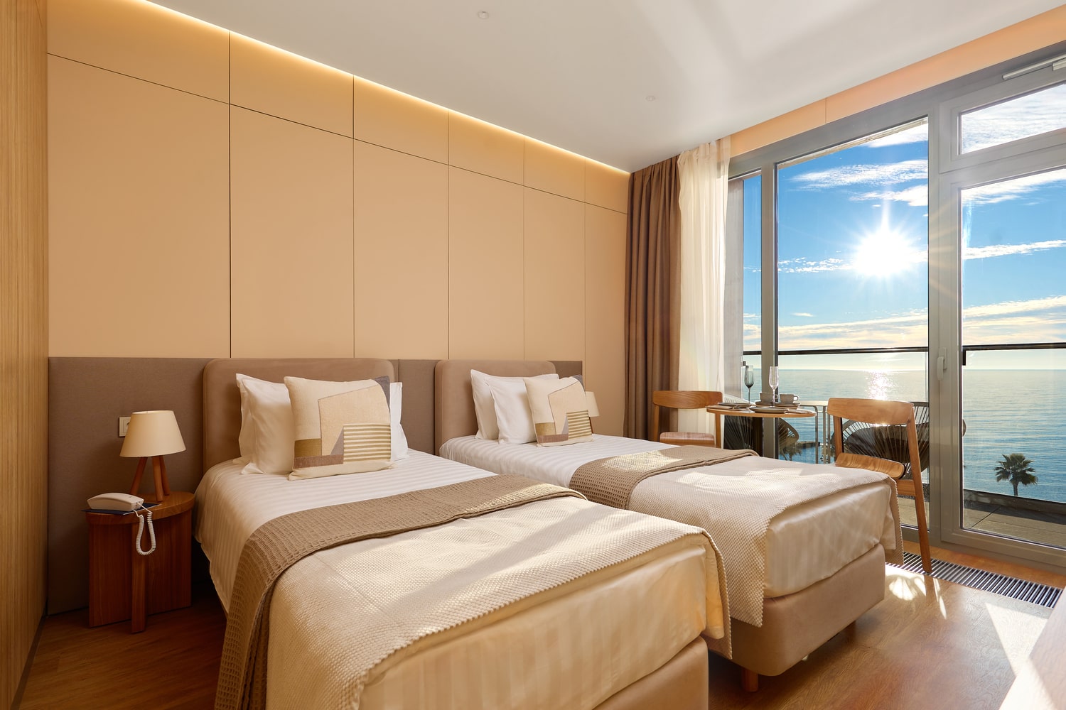 room-img