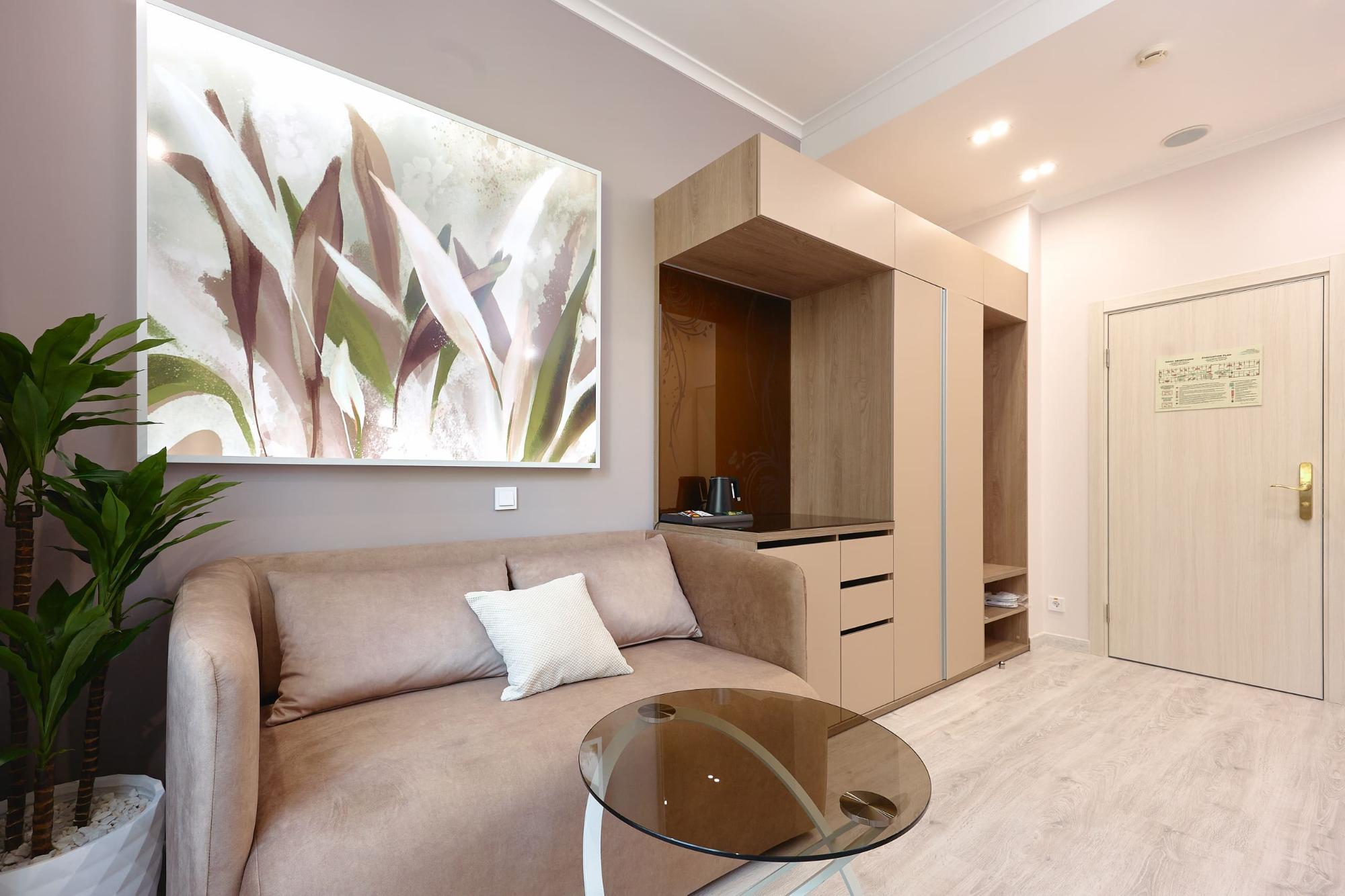 room-img