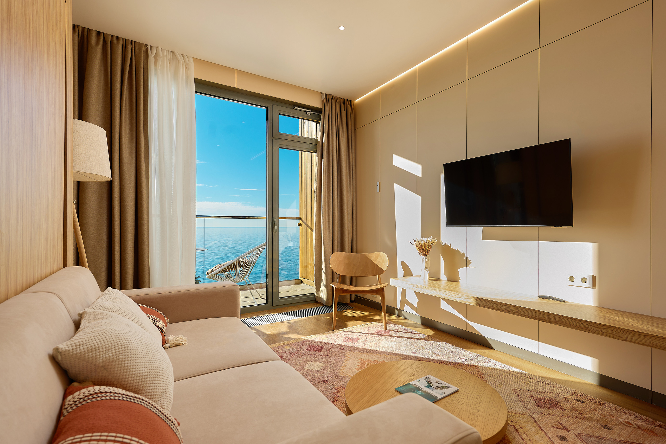 room-img