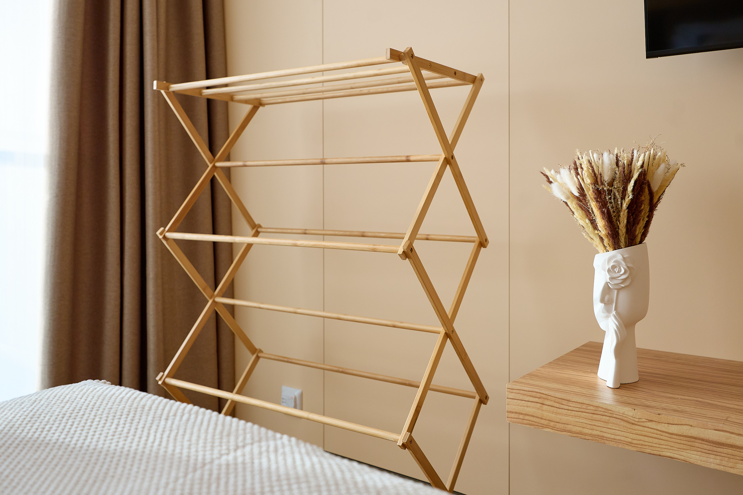 room-img