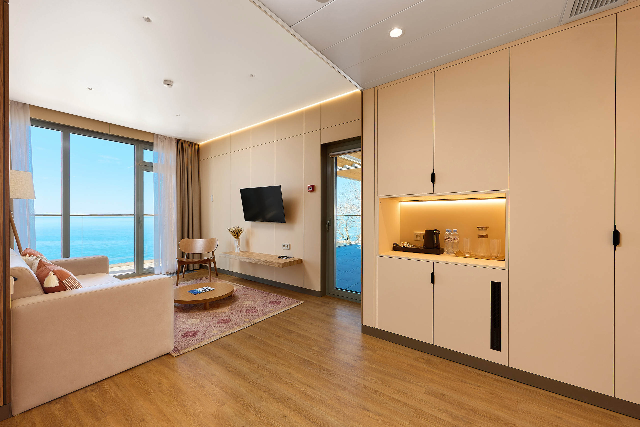 room-img