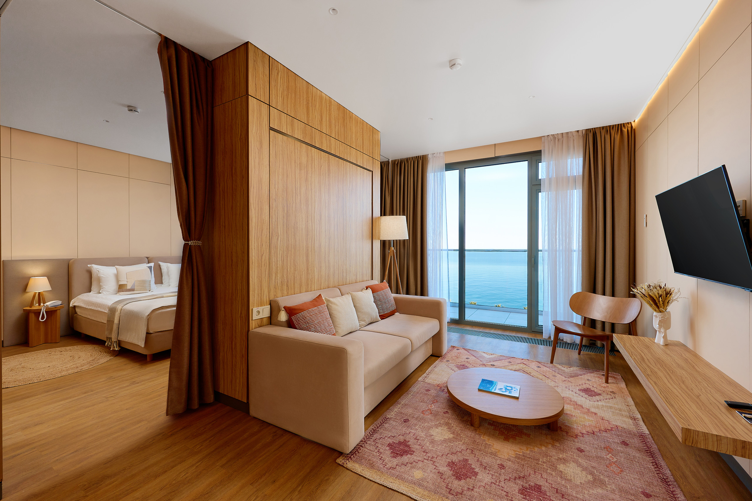 room-img